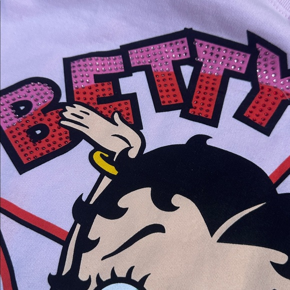 NWT Betty Boop Pink Rhinestone Sweatshirt Size M - Picture 3 of 5